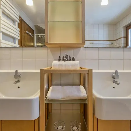 Alpstuga Les Jeunes - Swiss With Amazing Views 8pax *