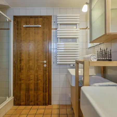 Les Jeunes - Swiss With Amazing Views 8pax