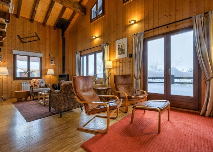 Chalet Les Jeunes - Swiss With Amazing Views 8pax