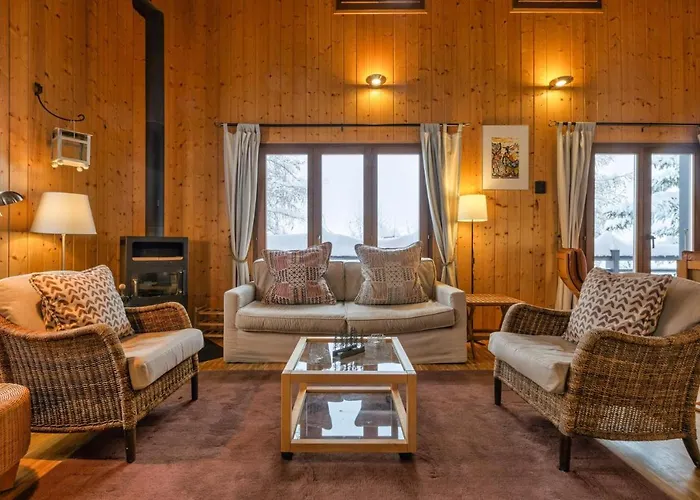 Les Jeunes - Swiss With Amazing Views 8pax Chalet *