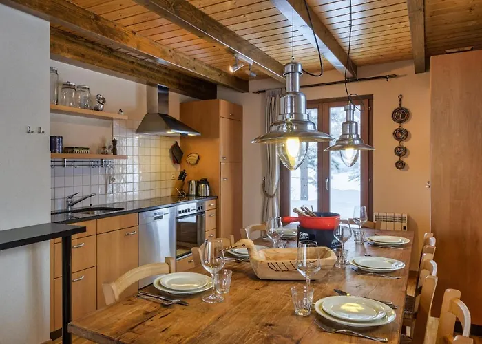 Les Jeunes - Swiss With Amazing Views 8pax Chalet Riddes